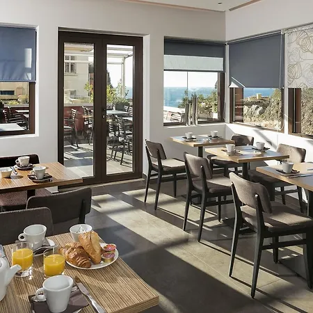 米拉玛尔酒店 3* 卡普戴尔